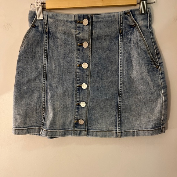 Wilfred Free Denim Button-Front Skirt 2 - Picture 1 of 6